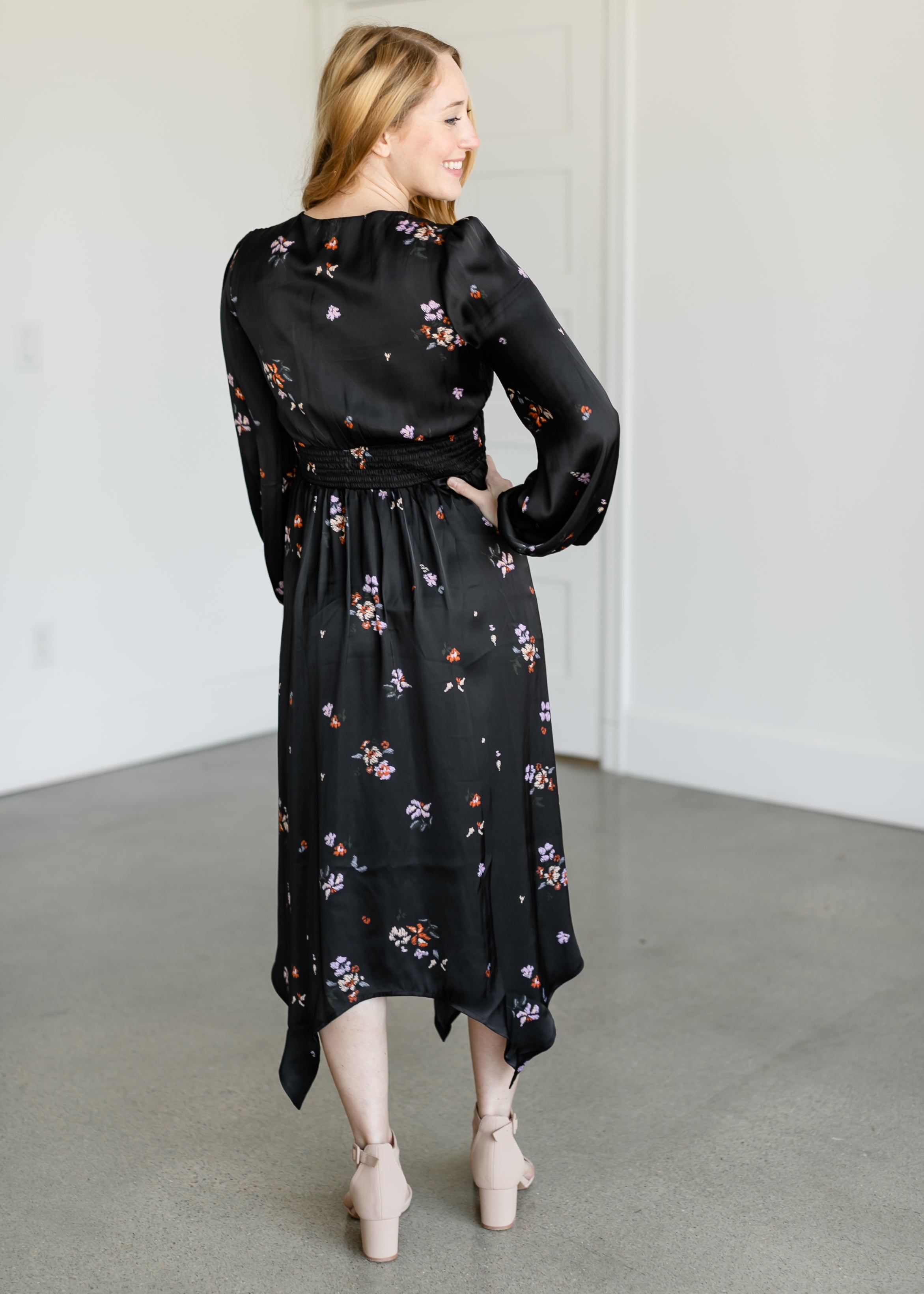 Jamie V-neck Floral Print Midi Dress